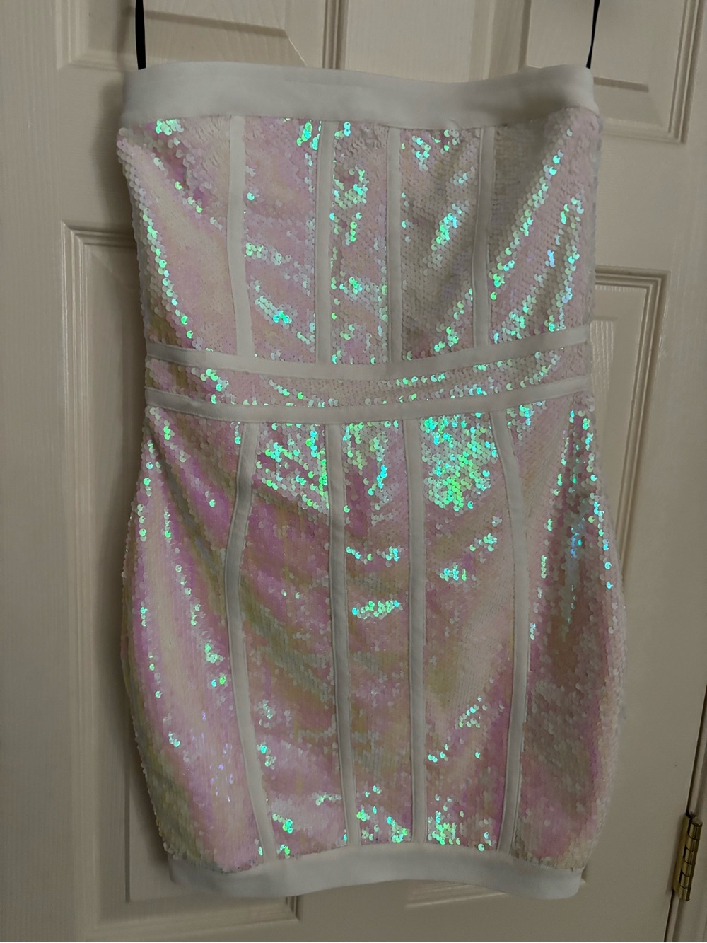 Forever 21 iridescent pink white sequin strapless bodycon mini dress - Picture 4 of 9